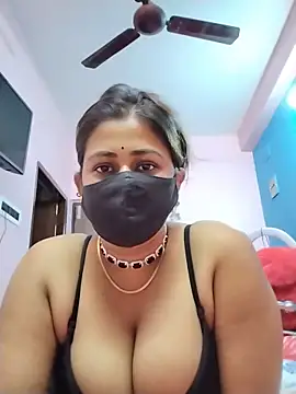 sreyashidas505 online show from 06/18/26, 01:15