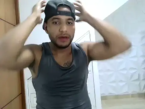Snapshot of Bruno_vip chatting on 05/25/26, 11:44 Bruno vip online show from 05/25/26, 11:44