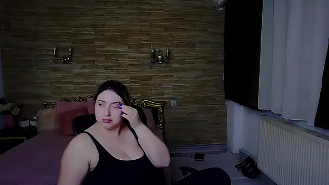 Snapshot of MiraHaze chatting on 12/17/24, 03:17 MiraHaze online show from 12/17/24, 03:17