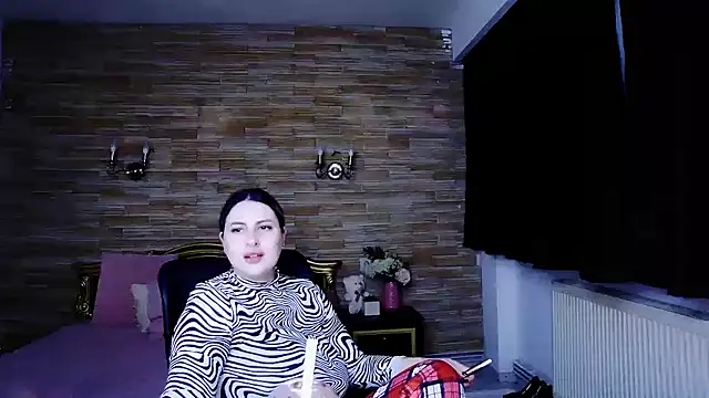 Snapshot of MiraHaze chatting on 01/29/25, 05:02 MiraHaze online show from 01/29/25, 05:02