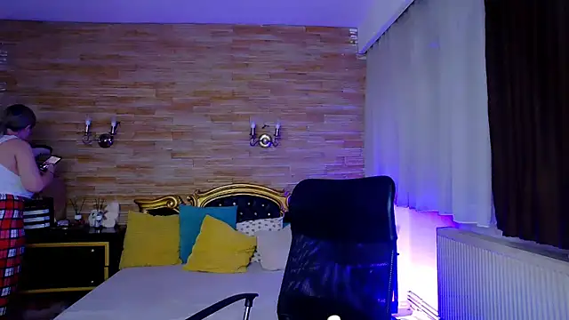 Snapshot of MiraHaze chatting on 02/16/25, 02:54 MiraHaze online show from 02/16/25, 02:54