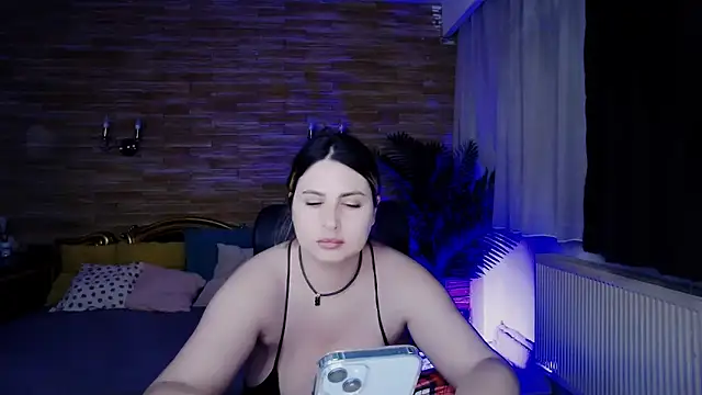 Snapshot of MiraHaze chatting on 02/27/25, 10:42 MiraHaze online show from 02/27/25, 10:42