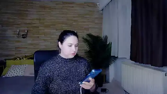 Snapshot of MiraHaze chatting on 03/02/25, 09:22 MiraHaze online show from 03/02/25, 09:22