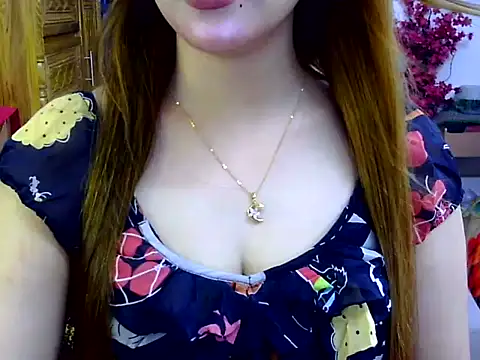 Snapshot of Adiba_Obu_20 chatting on 06/11/26, 05:00 Adiba Obu 20 online show from 06/11/26, 05:00