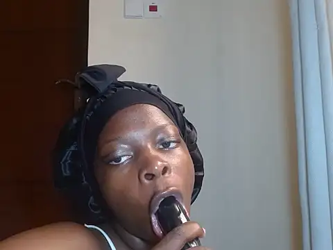slim sexy1 online show from 06/02/26, 10:50