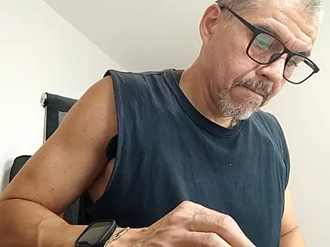 Gaceru01006 online show from 07/01/26, 02:51