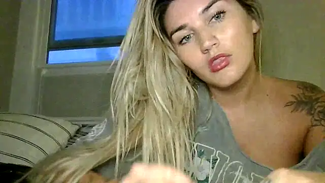 thebeachyblonde online show from 06/26/26, 03:11