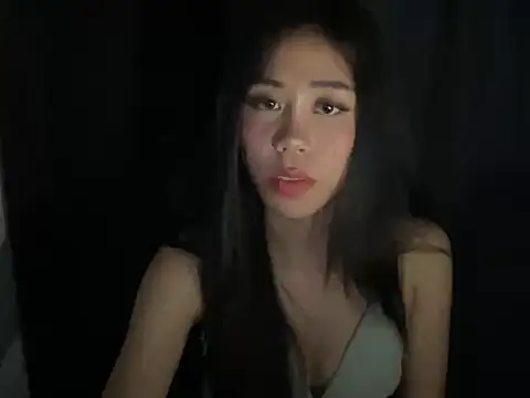 amberluiss online show from 06/22/26, 10:23