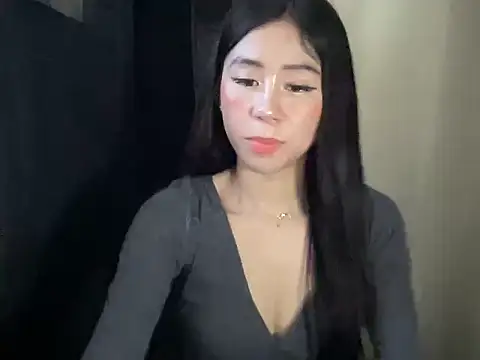 amberluiss online show from 07/17/26, 12:06