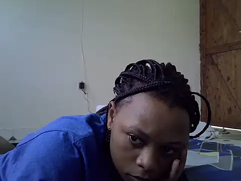 Snapshot of BIGASS_DIANAH chatting on 07/05/26, 06:53 BIGASS DIANAH online show from 07/05/26, 06:53