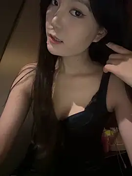 amy380689 online show from 06/17/26, 12:40
