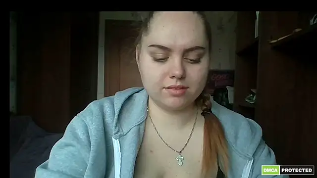 Snapshot of SoftHypnose chatting on 05/28/26, 06:10 SoftHypnose online show from 05/28/26, 06:10