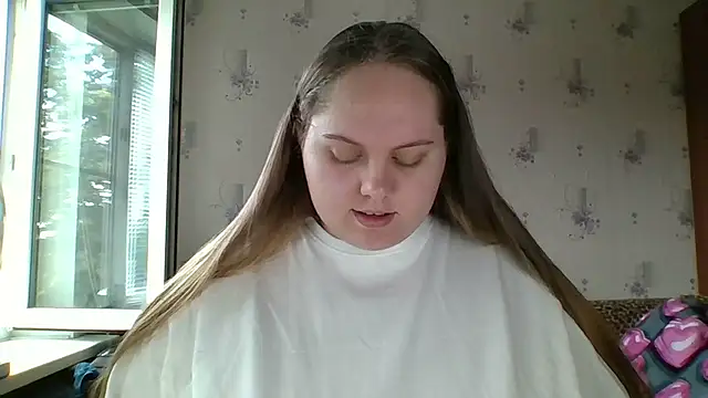 Snapshot of SoftHypnose chatting on 07/14/26, 10:32 SoftHypnose online show from 07/14/26, 10:32