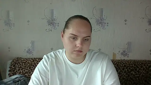 Snapshot of SoftHypnose chatting on 08/03/26, 09:04 SoftHypnose online show from 08/03/26, 09:04