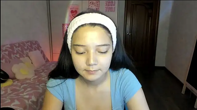 Snapshot of milana_marttt chatting on 07/13/26, 02:31 milana marttt online show from 07/13/26, 02:31