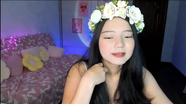 Snapshot of milana_marttt chatting on 07/18/26, 04:05 milana marttt online show from 07/18/26, 04:05