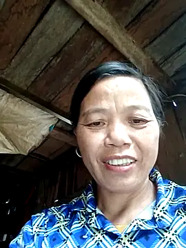 Snapshot of Elfledaa chatting on 06/15/26, 06:26 Elfledaa online show from 06/15/26, 06:26