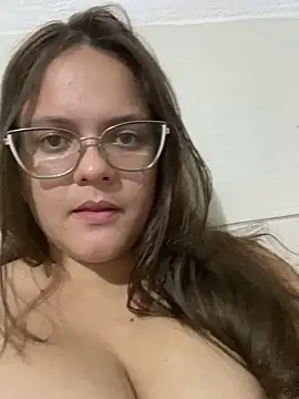 Laryssinha 69 online show from 06/12/26, 04:22