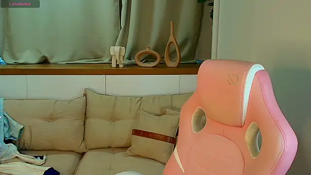 Rose Desiree online show from 07/06/26, 11:18