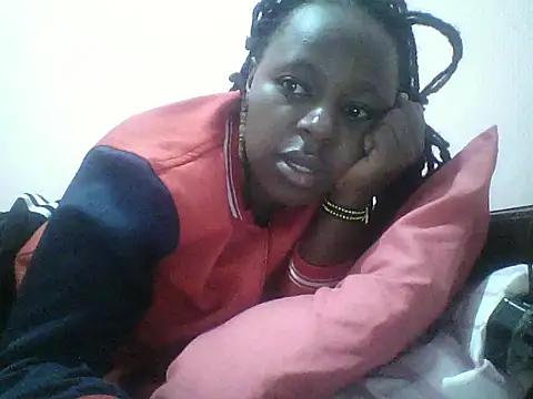 Snapshot of cuteberyle chatting on 05/23/26, 12:05 cuteberyle online show from 05/23/26, 12:05