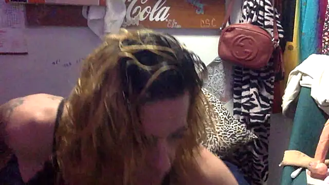 VanillaSnowcones online show from 05/26/26, 03:57