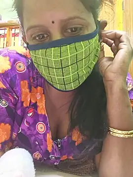 Snapshot of VelvetDollRivitha chatting on 05/28/26, 06:32 VelvetDollRivitha online show from 05/28/26, 06:32