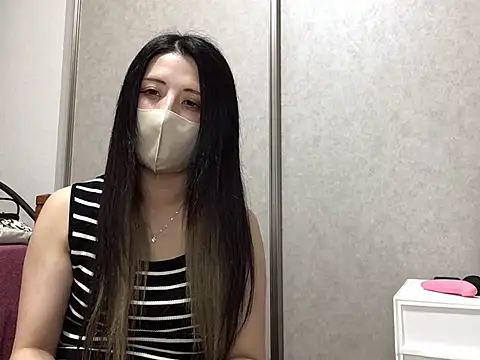 Snapshot of rina-rina0523 chatting on 06/12/26, 11:09 rina-rina0523 online show from 06/12/26, 11:09