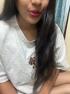 Aalya B online show from 07/13/26, 10:51