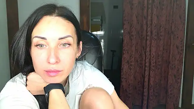 BouncySweety online show from 11/27/25, 08:11