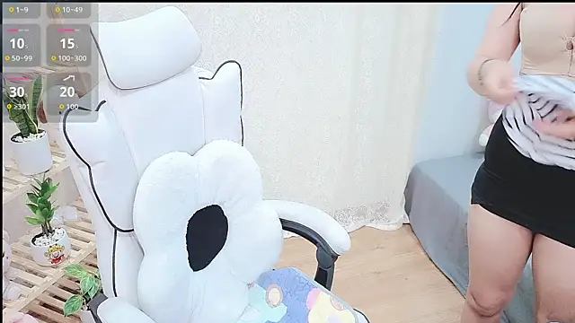 Snapshot of lrykknana chatting on 06/20/26, 01:09 lrykknana online show from 06/20/26, 01:09