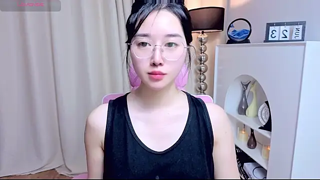 Snapshot of miuu6868 chatting on 06/23/26, 01:58 miuu6868 online show from 06/23/26, 01:58