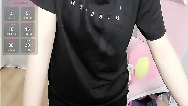 shynana online show from 06/18/26, 01:06