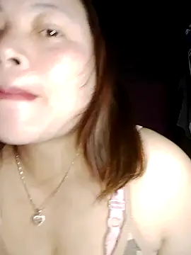 Snapshot of Qie_qir chatting on 06/09/26, 03:01 Qie qir online show from 06/09/26, 03:01