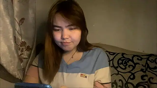 Molly Teddy online show from 06/04/26, 02:23