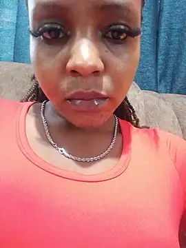 Snapshot of Queen_pretty2 chatting on 07/06/26, 04:53 Queen pretty2 online show from 07/06/26, 04:53