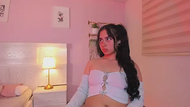 Kimdyy  online show from 06/15/26, 07:27