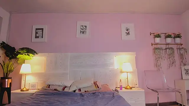 Kimdyy  online show from 06/17/26, 07:26