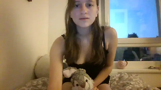 Snapshot of SoftieSophie chatting on 05/26/26, 03:02 SoftieSophie online show from 05/26/26, 03:02