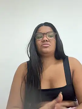 Eumileninha online show from 05/29/26, 04:49