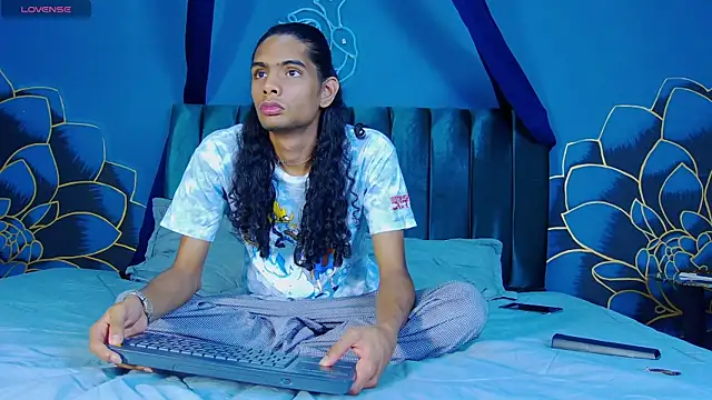 Snapshot of maxi_max0 chatting on 07/01/26, 07:46 maxi max0 online show from 07/01/26, 07:46