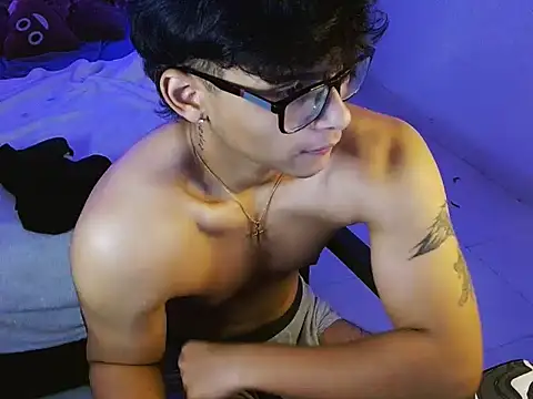 Snapshot of Mr_yisuzz chatting on 05/29/26, 11:19 Mr yisuzz online show from 05/29/26, 11:19
