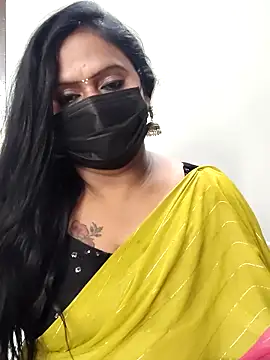 Snapshot of Meera_mia chatting on 06/18/26, 08:14 Meera mia online show from 06/18/26, 08:14