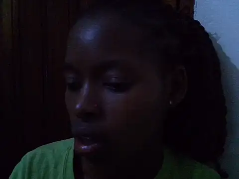 Gracious petite001 online show from 06/25/26, 10:36