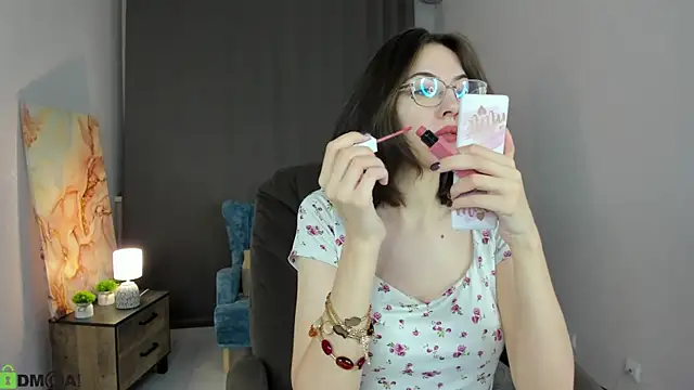 Snapshot of eva_sicret chatting on 07/18/26, 04:05 eva sicret online show from 07/18/26, 04:05