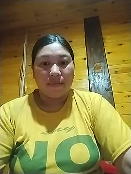 Snapshot of -Vanii- chatting on 05/26/26, 12:17 -Vanii- online show from 05/26/26, 12:17