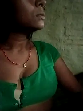 Snapshot of maliska-rani chatting on 07/06/26, 03:58 maliska-rani online show from 07/06/26, 03:58