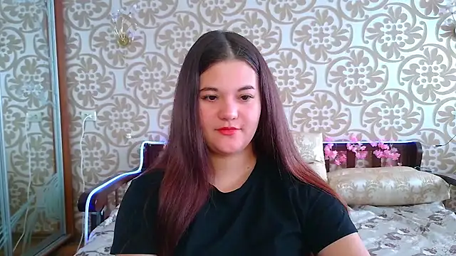 Snapshot of ElisesMuse chatting on 07/19/26, 07:34 ElisesMuse online show from 07/19/26, 07:34