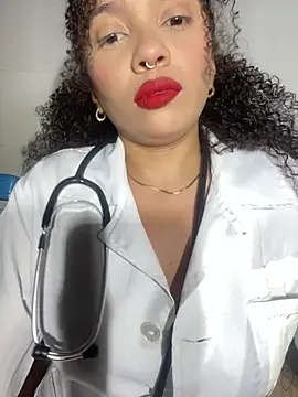 Snapshot of liz_offc chatting on 06/22/26, 11:46 liz offc online show from 06/22/26, 11:46