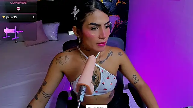 Snapshot of Alanna_Wild chatting on 06/27/26, 06:46 Alanna Wild online show from 06/27/26, 06:46