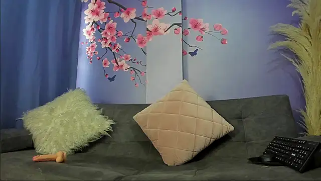 Snapshot of MaddySkyy chatting on 07/10/26, 01:03 MaddySkyy online show from 07/10/26, 01:03